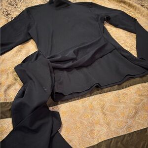 Toccin Black Knit Top With Self Tie at the Waist Women XS